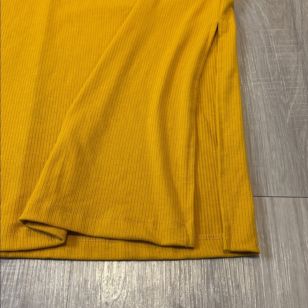 Dressed in Lala Lex Ribbed Playsuit Tunic TOP ONLY - Picture 10 of 14